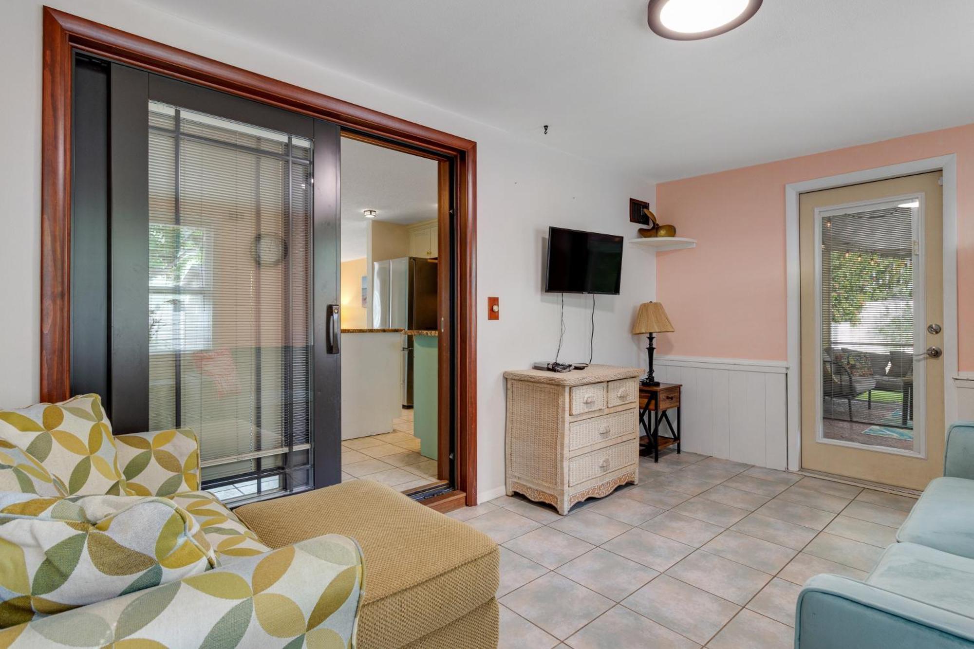Getaway On Gladiolus Villa Anna Maria Bagian luar foto